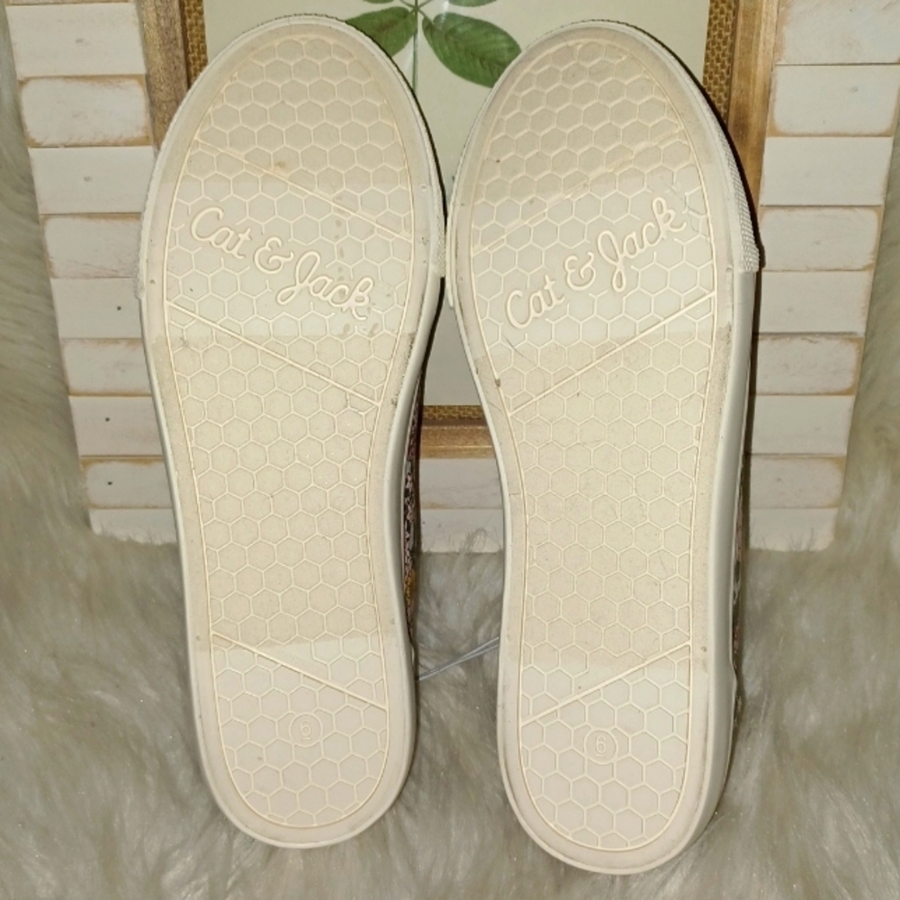 CAT & JACK SLIP ON SNEAKERS - Picture 8 of 16